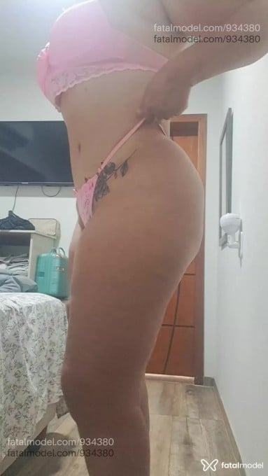 Acompanhante mulher com cabelo castanho de olhos castanhos em Irati - Luna