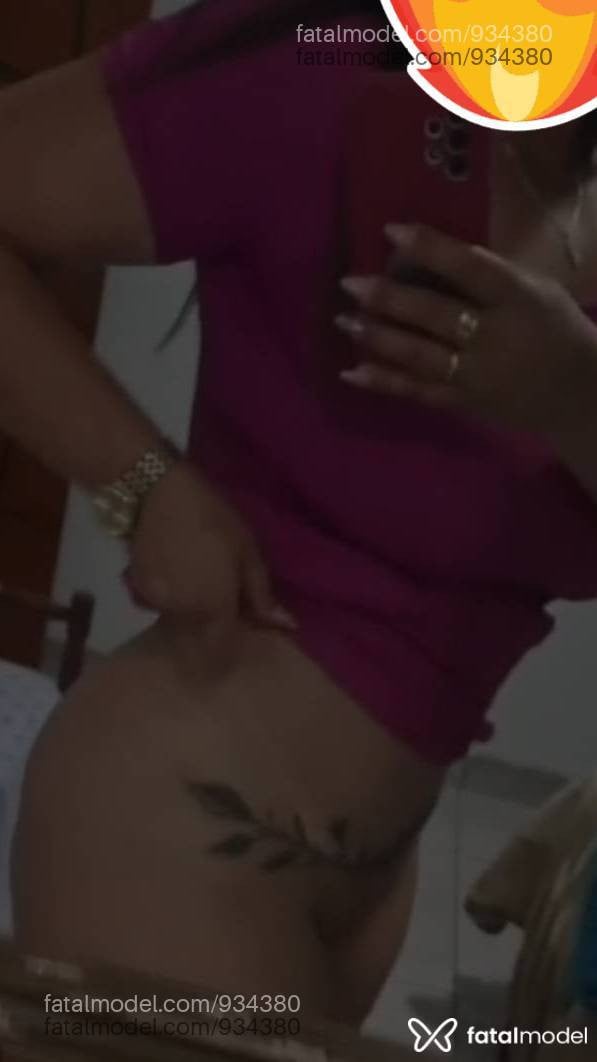 Acompanhante mulher com cabelo castanho de olhos castanhos - Luna
