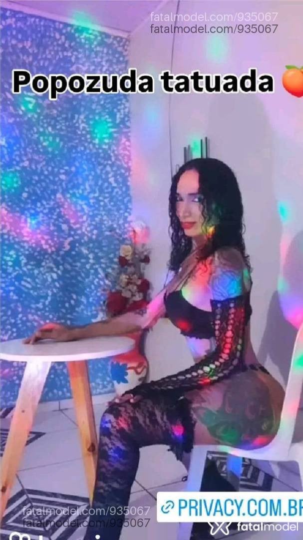 Acompanhante mulher trans morena (o) de olhos castanhos - SARAH JANNY