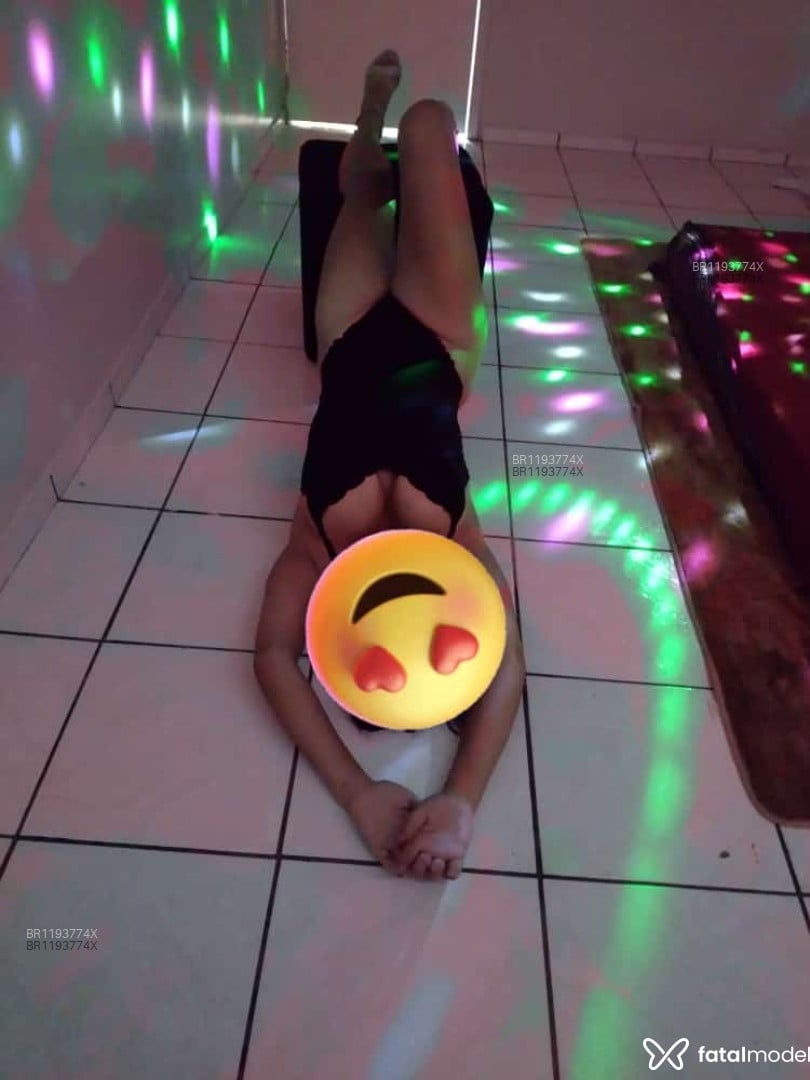 Acompanhante mulher morena (o) de olhos castanhos - Pahoana