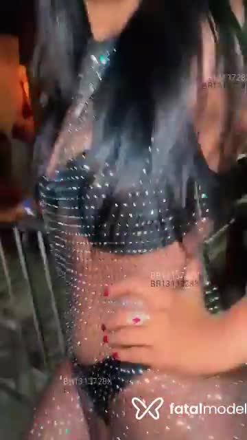 Acompanhante mulher morena (o) de olhos mel em Diamantino Acompanhante mulher morena (o) de olhos mel em Diamantino - Mirella