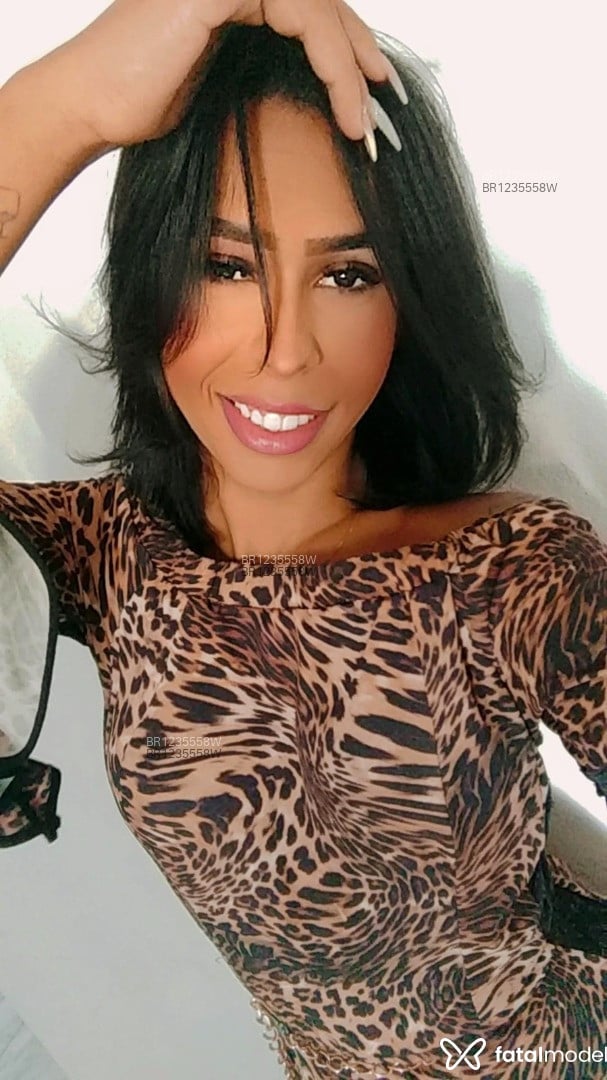 Acompanhante mulher trans morena (o) de olhos castanhos em Garanhuns Acompanhante mulher trans morena (o) de olhos castanhos em Garanhuns - Angel