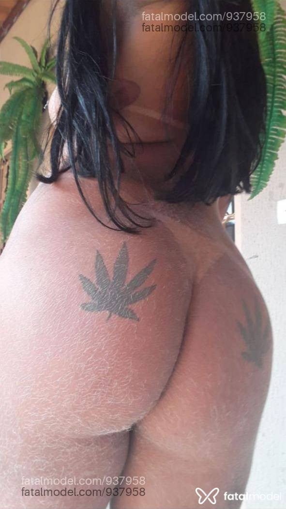 Acompanhante mulher morena (o) de olhos castanhos - Thays