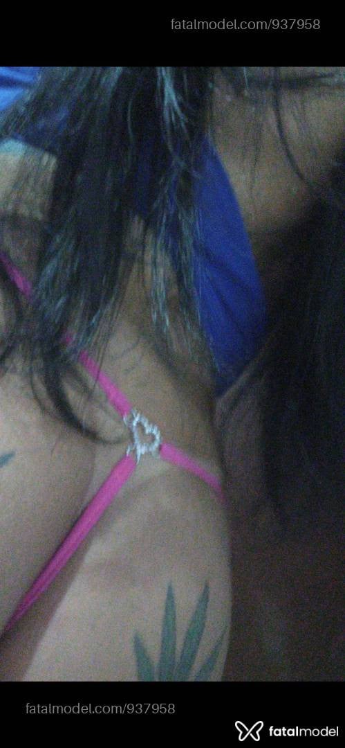 Acompanhante mulher morena (o) de olhos castanhos - Thays