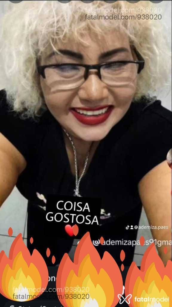 Acompanhante mulher loira (o) de olhos mel em Água Boa - Ademiza