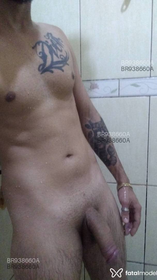 Acompanhante homem morena (o) de olhos castanhos em Itumbiara Acompanhante homem morena (o) de olhos castanhos em Itumbiara - Enzo Ferrary