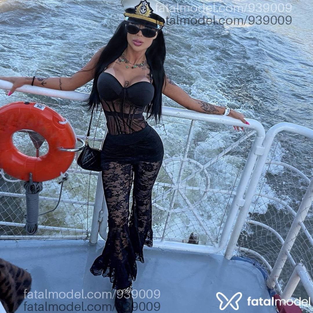 Acompanhante mulher morena (o) de olhos mel - Heloíse Vitty