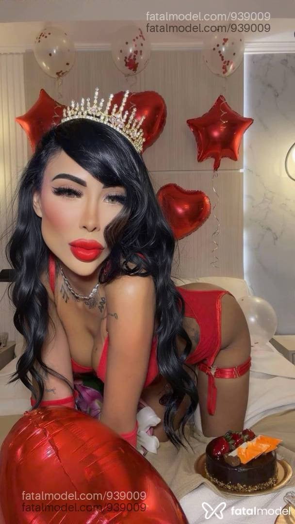 Acompanhante mulher morena (o) de olhos mel - Heloíse Vitty