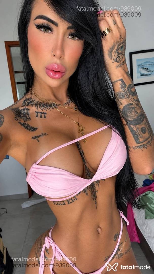 Acompanhante mulher morena (o) de olhos mel - Heloíse Vitty