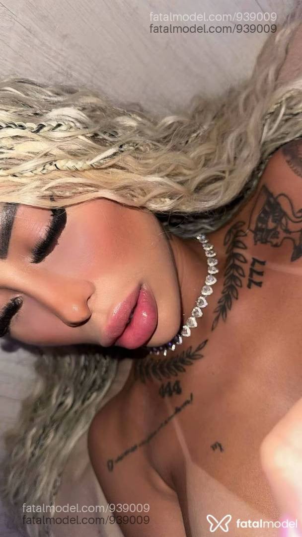 Acompanhante mulher morena (o) de olhos mel em Chapecó - Heloíse Vitty