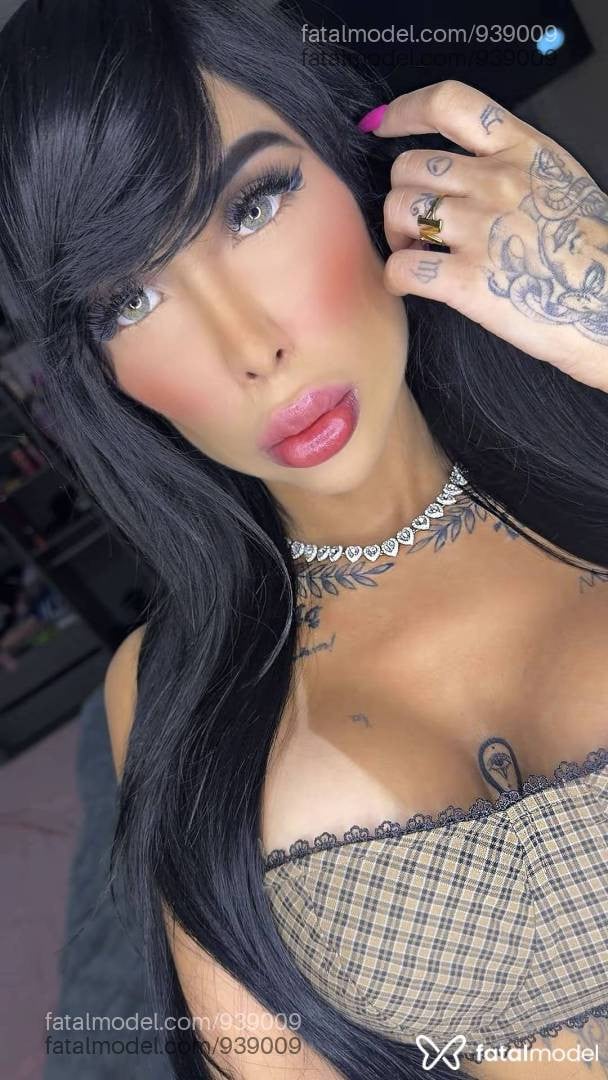 Acompanhante mulher morena (o) de olhos mel - Heloíse Vitty