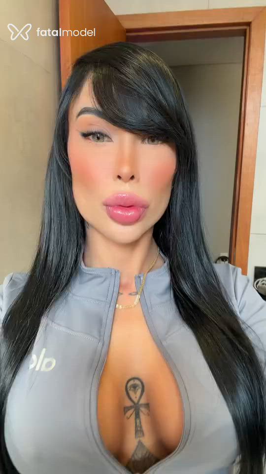 Acompanhante mulher morena (o) de olhos mel em Foz do Iguaçu - Heloíse Vitty