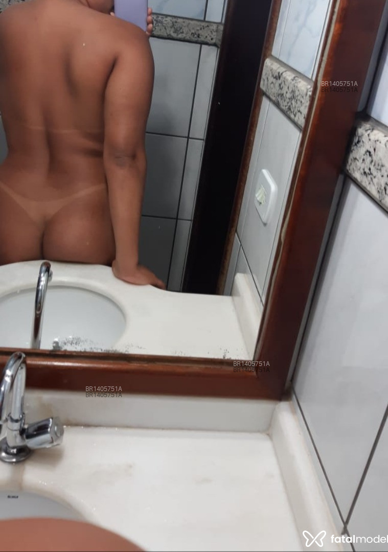 Acompanhante mulher com cabelo castanho de olhos castanhos em Barra do Garças Acompanhante mulher com cabelo castanho de olhos castanhos em Barra do Garças - Vanessa Vasconcell