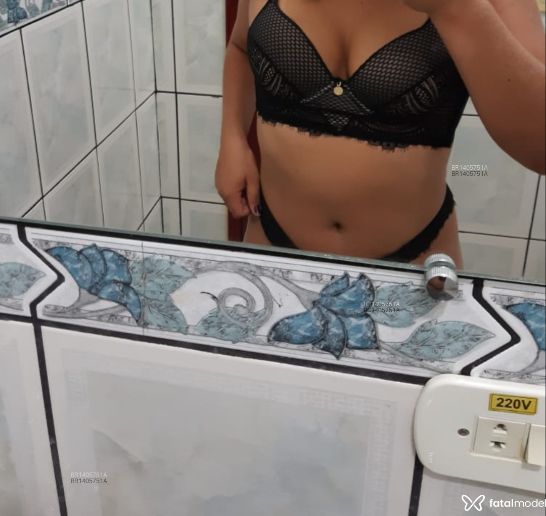 Acompanhante mulher com cabelo castanho de olhos castanhos em Barra do Garças Acompanhante mulher com cabelo castanho de olhos castanhos em Barra do Garças - Vanessa Vasconcell