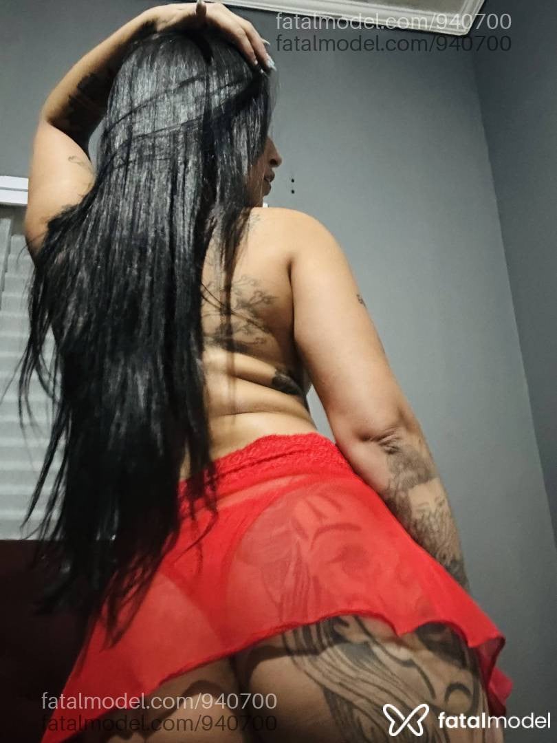 Acompanhante mulher morena (o) de olhos pretos - Maju