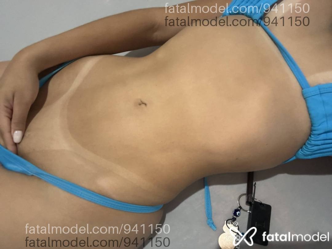 Acompanhante mulher loira (o) de olhos castanhos - Isis Tavares