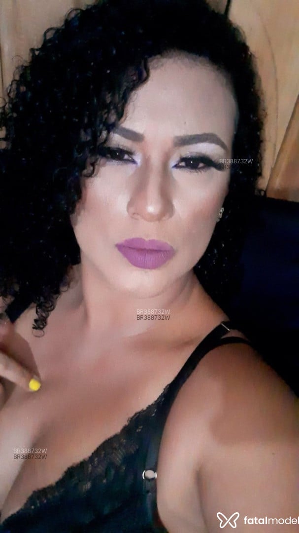 Acompanhante mulher com cabelo castanho de olhos castanhos em São José do Rio Preto - Morena
