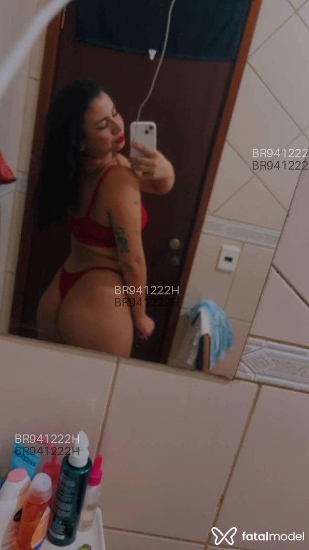 Acompanhante mulher com cabelo castanho de olhos castanhos em São Carlos Acompanhante mulher com cabelo castanho de olhos castanhos em São Carlos - Emilly