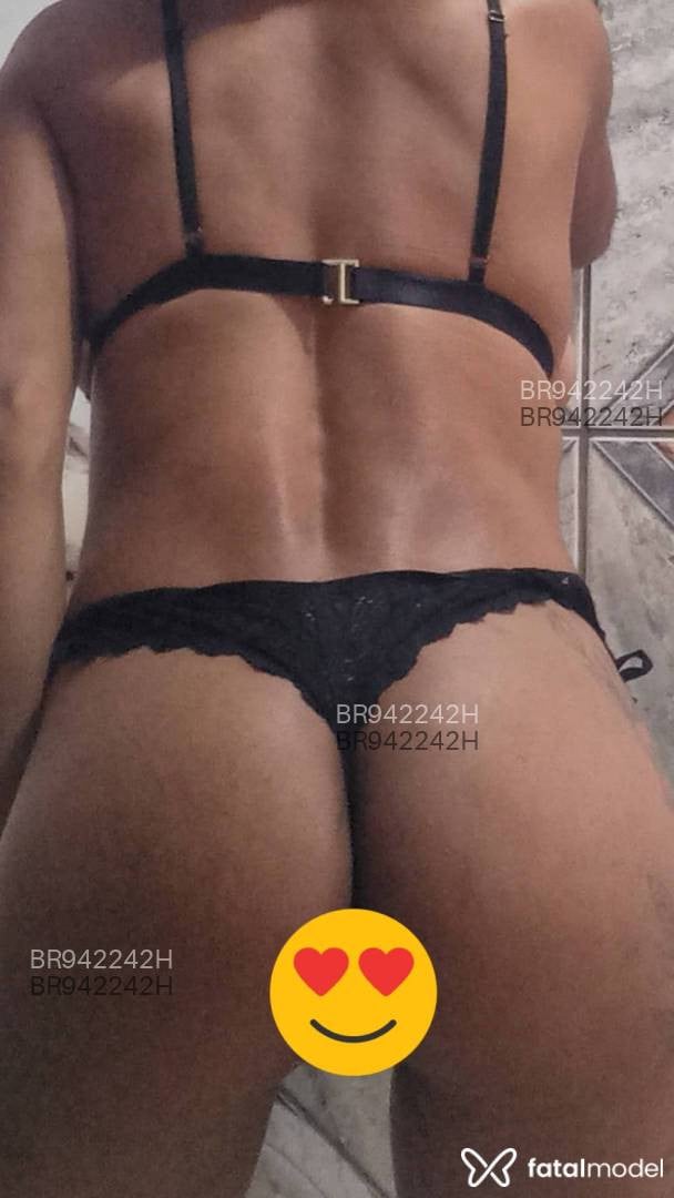 Acompanhante mulher morena (o) de olhos pretos em Senador Canedo Acompanhante mulher morena (o) de olhos pretos em Senador Canedo - Camila