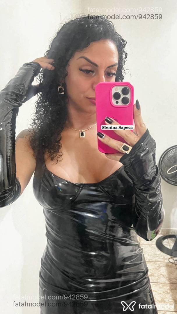 Acompanhante travesti morena (o) de olhos castanhos em Belo Horizonte Acompanhante travesti morena (o) de olhos castanhos em Belo Horizonte - Menina Sapek