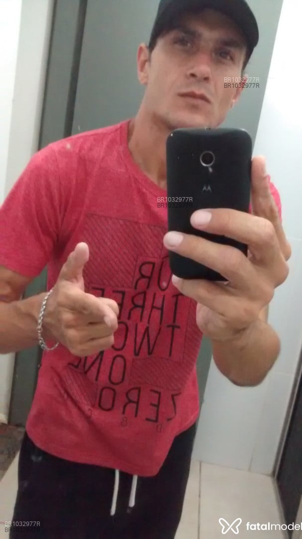 Acompanhante homem com cabelo castanho de olhos castanhos em Araraquara - Lord