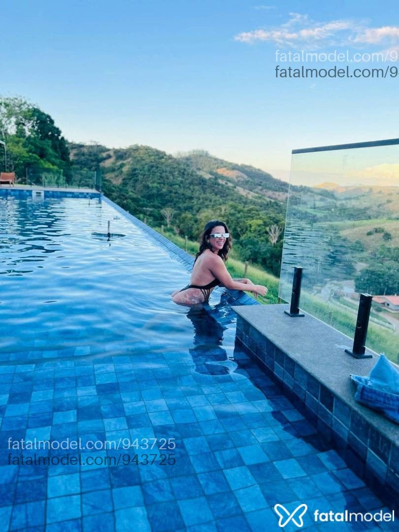 Acompanhante mulher morena (o) de olhos castanhos - Luísa Paiva Acompanhante mulher morena (o) de olhos castanhos - Luísa Paiva
