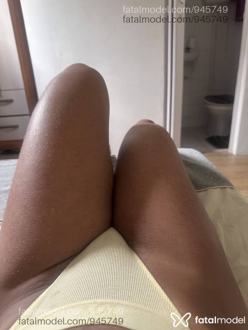 Acompanhante mulher morena (o) de olhos castanhos em Salvador - Júlia Aguiar
