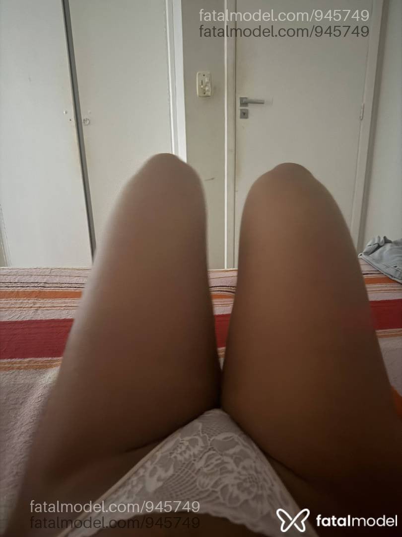 Acompanhante mulher morena (o) de olhos castanhos em Salvador - Júlia Aguiar