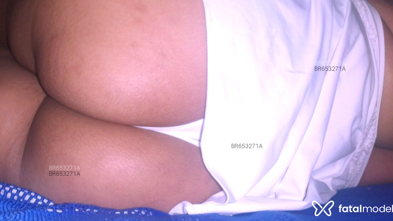 Acompanhante mulher com cabelo colorido de olhos castanhos em Poços de Caldas - Mychelli