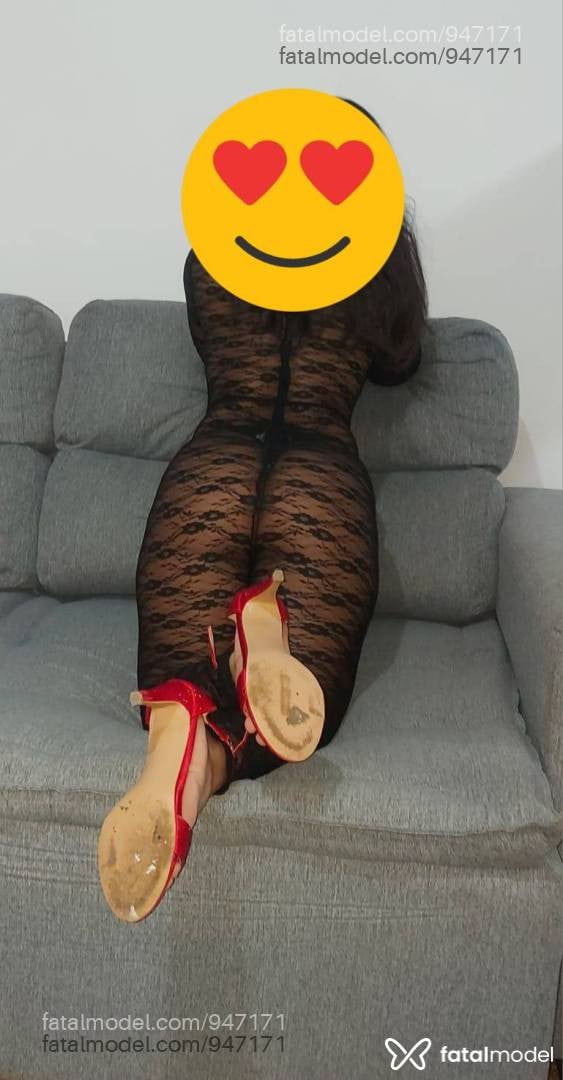 Acompanhante mulher morena (o) de olhos castanhos - Carol Acompanhante mulher morena (o) de olhos castanhos - Carol