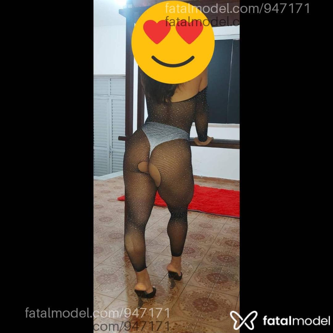 Acompanhante mulher morena (o) de olhos castanhos - Carol