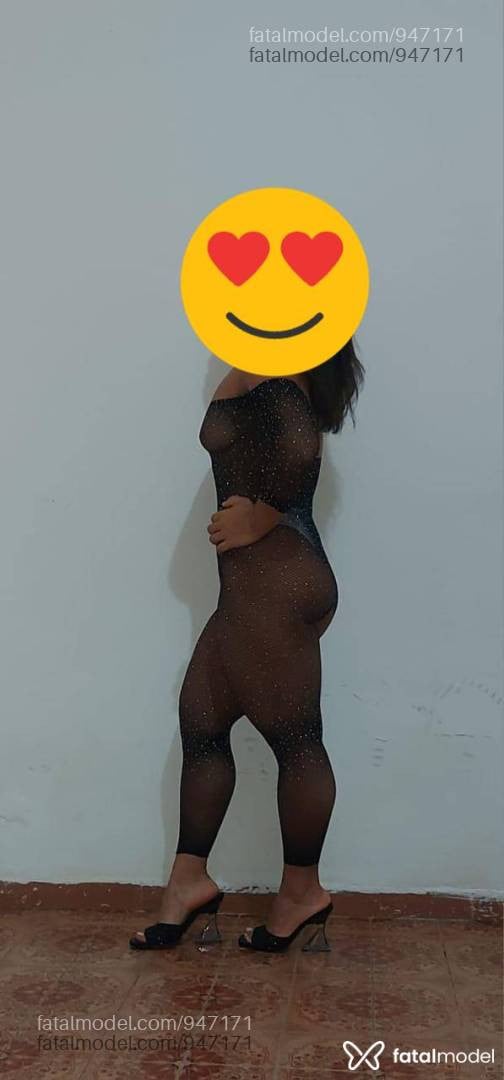 Acompanhante mulher morena (o) de olhos castanhos - Carol Acompanhante mulher morena (o) de olhos castanhos - Carol