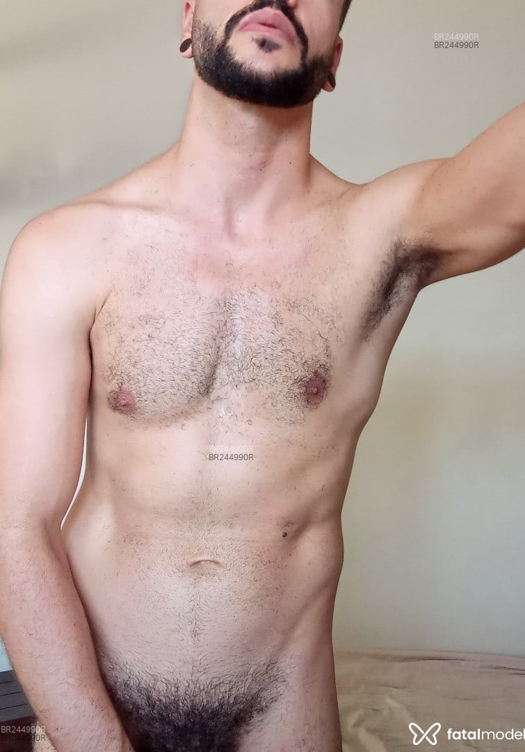 Acompanhante homem morena (o) de olhos castanhos em São João Del Rei Acompanhante homem morena (o) de olhos castanhos em São João Del Rei - Leon