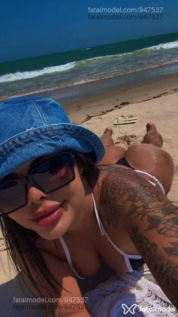 Acompanhante mulher com cabelo castanho de olhos castanhos - Gaúcha