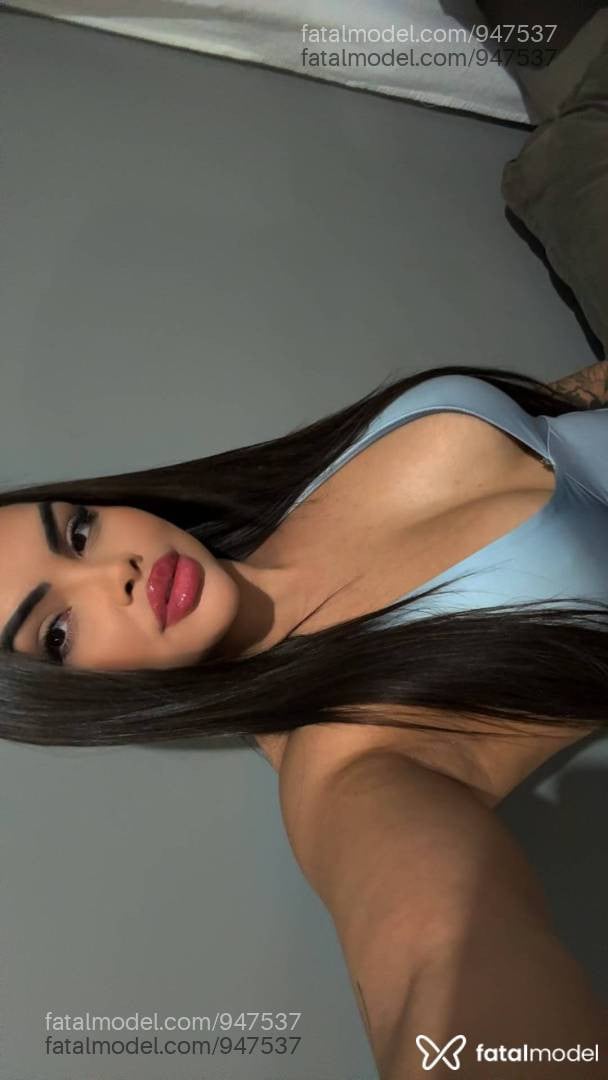 Acompanhante mulher com cabelo castanho de olhos castanhos - Sofia