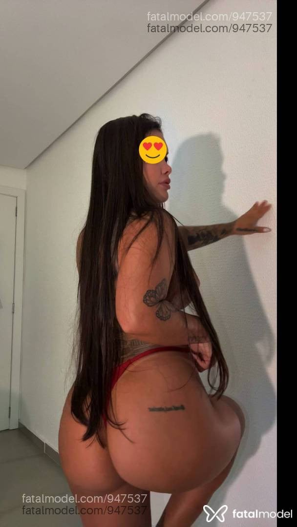 Acompanhante mulher com cabelo castanho de olhos castanhos - Sofia