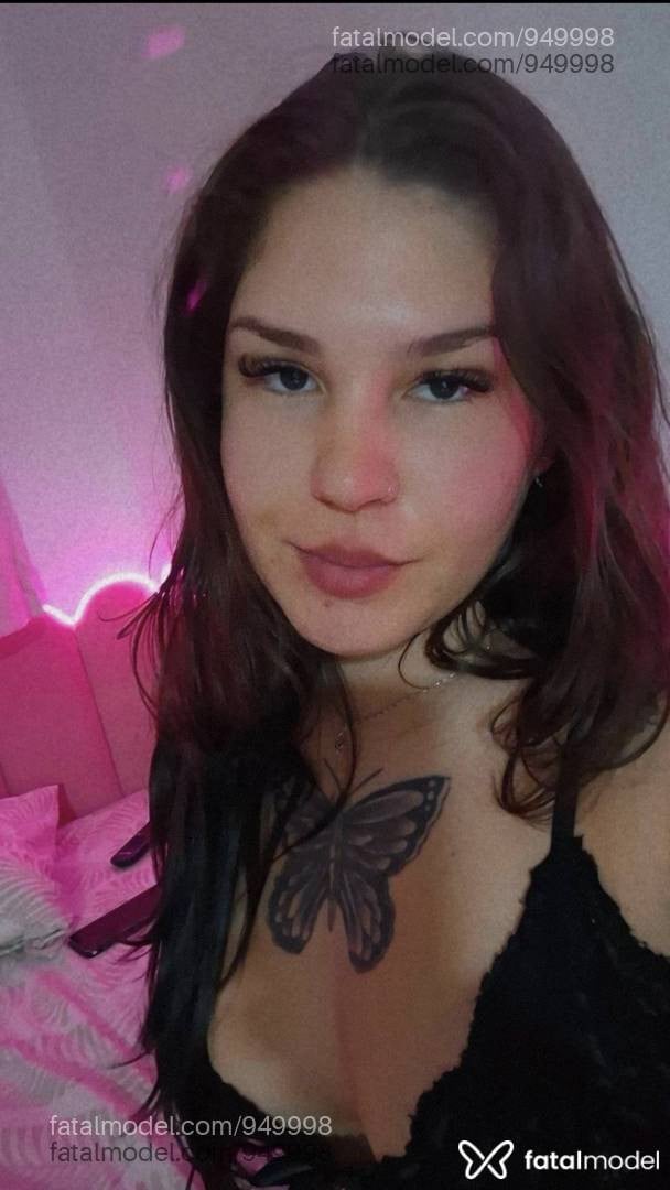 Acompanhante mulher com cabelo castanho de olhos castanhos - Bianca