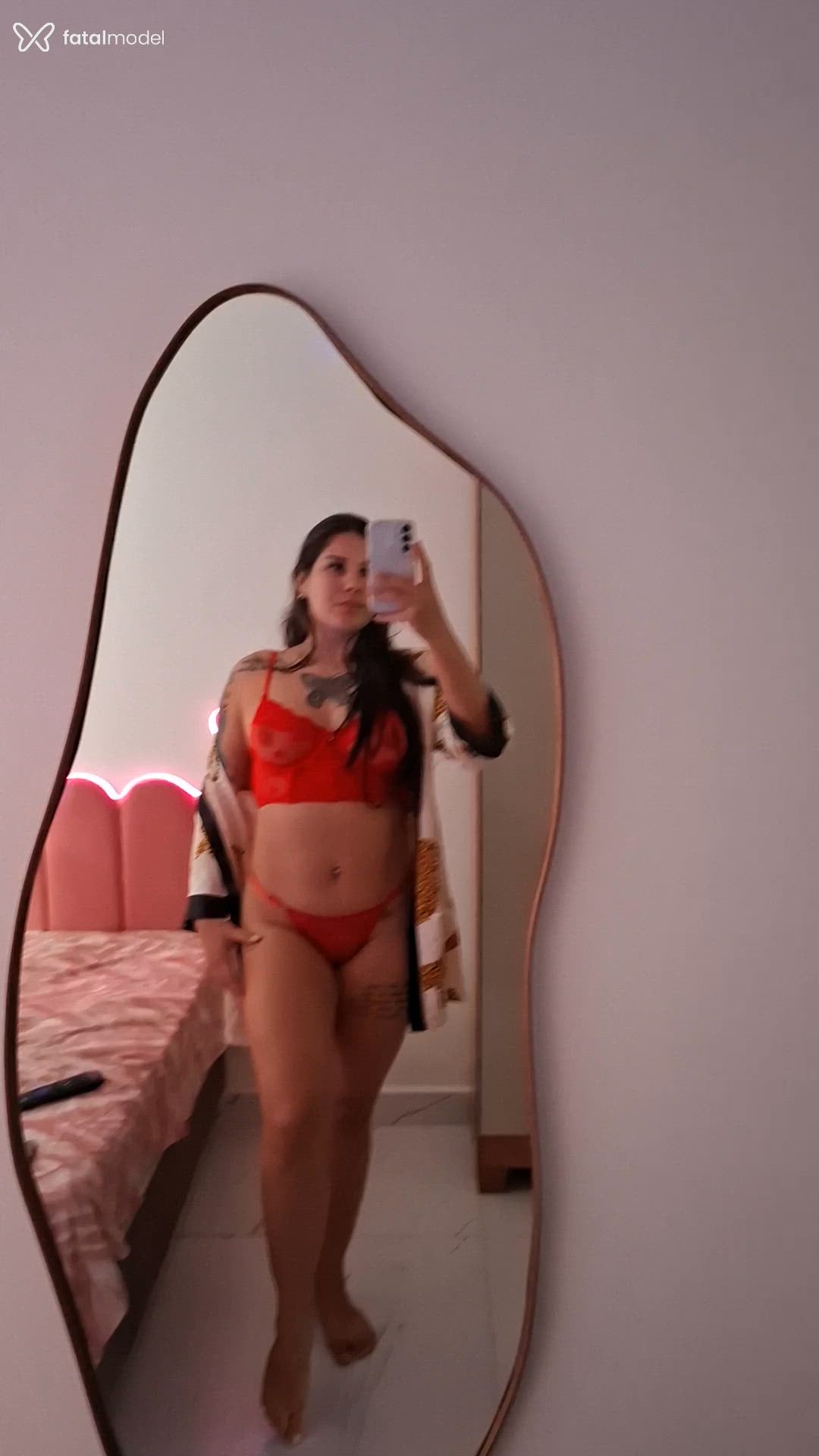 Acompanhante mulher com cabelo castanho de olhos castanhos - Bianca
