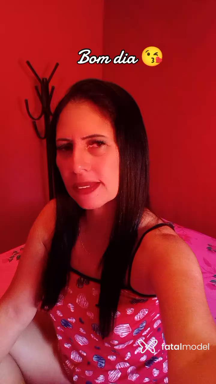 Acompanhante mulher morena (o) de olhos pretos - Luciane Soares Acompanhante mulher morena (o) de olhos pretos - Luciane Soares