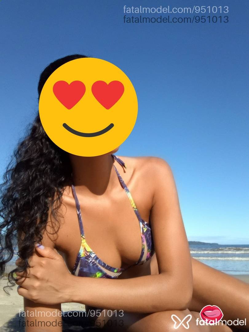 Acompanhante mulher morena (o) de olhos castanhos - Vitoria
