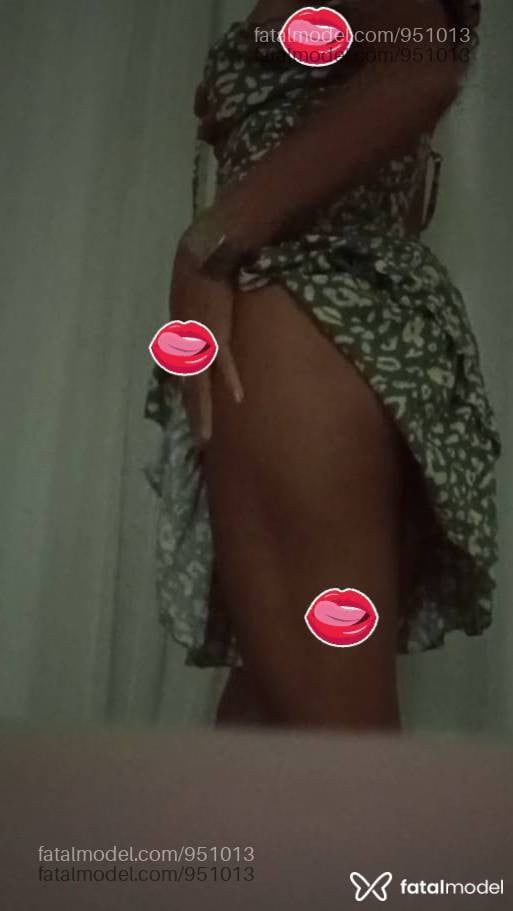 Acompanhante mulher morena (o) de olhos castanhos - Vitoria