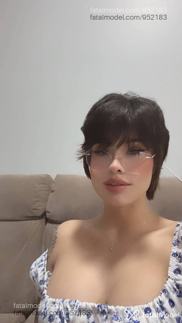Acompanhante mulher morena (o) de olhos castanhos em Sorriso - Larissa