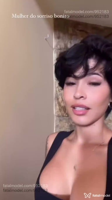 Acompanhante mulher morena (o) de olhos castanhos em Sinop - Larissa