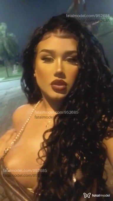 Acompanhante mulher trans morena (o) de olhos mel em Criciúma - Sophia Freitas