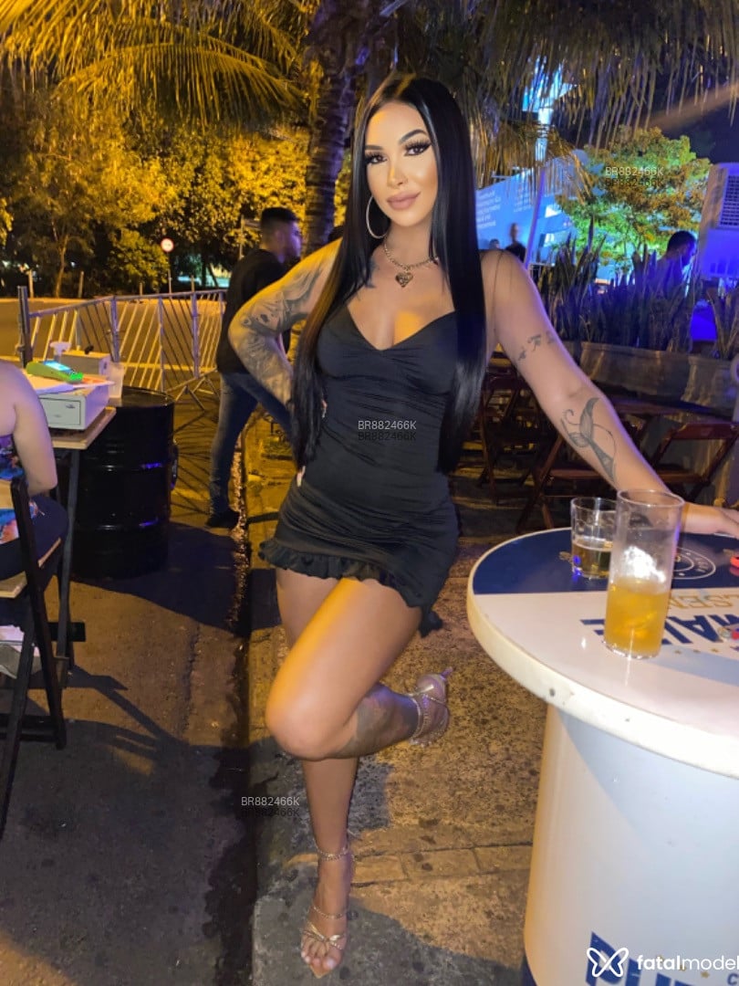 Acompanhante mulher trans morena (o) de olhos castanhos em São José - Lorena Martins