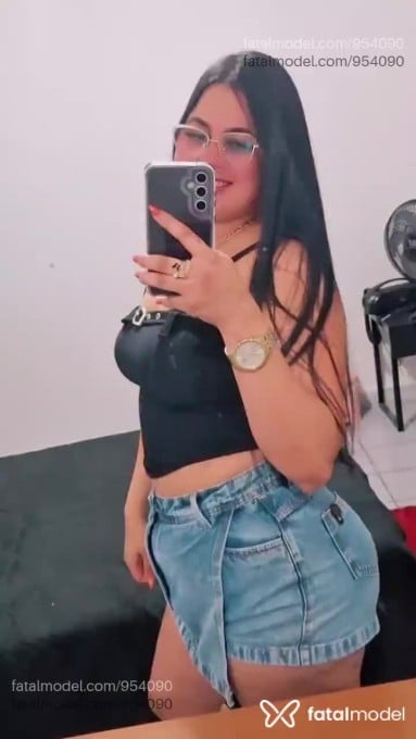 Acompanhante mulher morena (o) de olhos castanhos - Vitória Acompanhante mulher morena (o) de olhos castanhos - Vitória