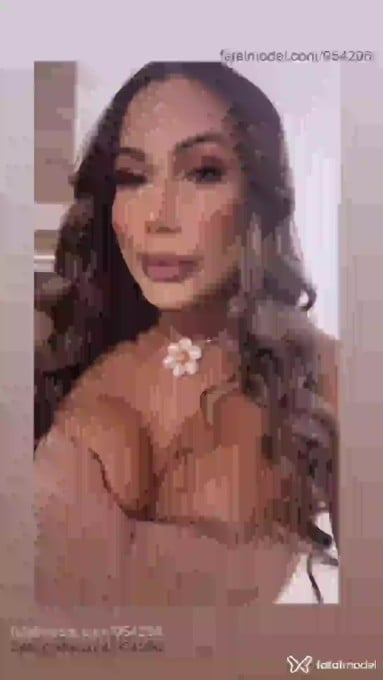 Acompanhante mulher trans morena (o) de olhos castanhos em Petrolina Acompanhante mulher trans morena (o) de olhos castanhos em Petrolina - Mirella Tavares
