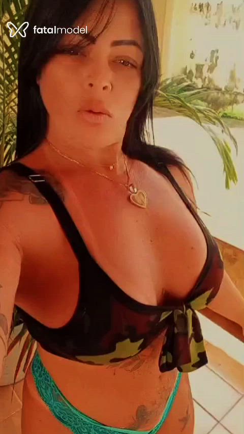 Acompanhante mulher morena (o) de olhos castanhos - Diana Acompanhante mulher morena (o) de olhos castanhos - Diana