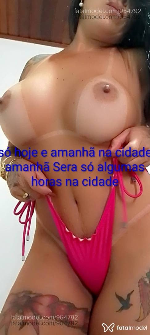Acompanhante mulher morena (o) de olhos castanhos - Diana
