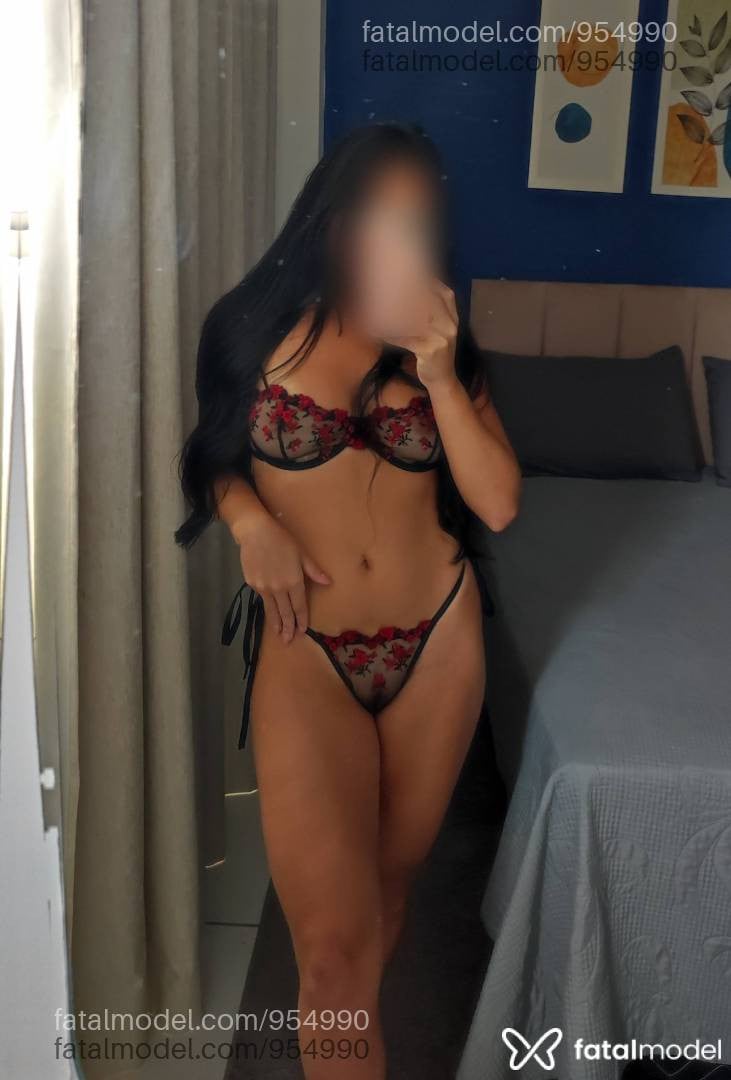 Acompanhante mulher com cabelo castanho de olhos castanhos em Caruaru Acompanhante mulher com cabelo castanho de olhos castanhos em Caruaru - Nicoly Sampaio